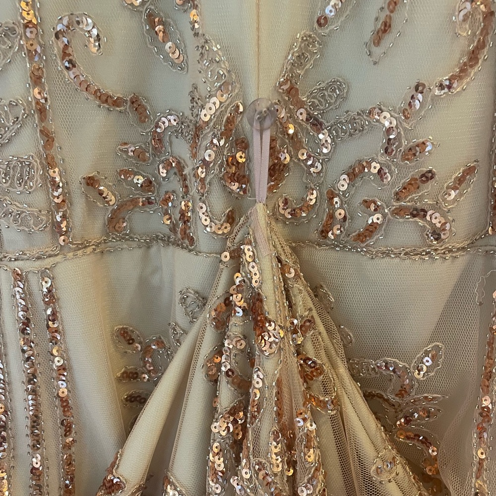 Rose Gold Lulu’s Bridesmaid Dress (Size M). - Picture 6 of 7